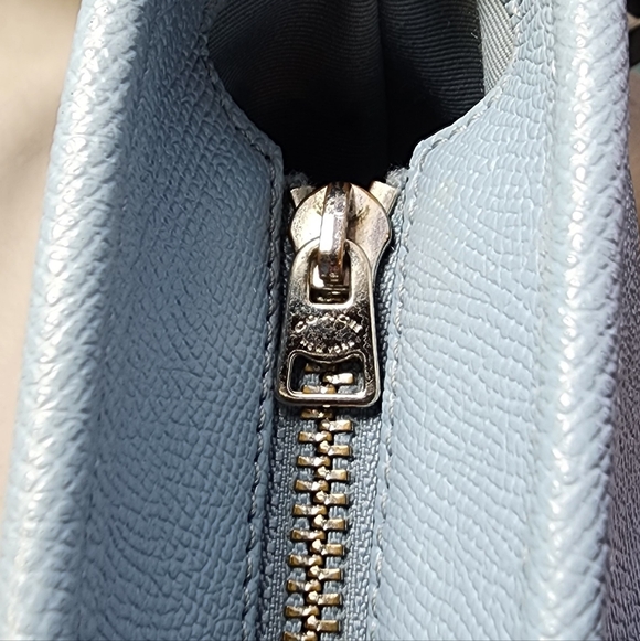 COACH Leather City Tote, Baby Blue Cross Grain Leather Tote GUC - Picture 16 of 16